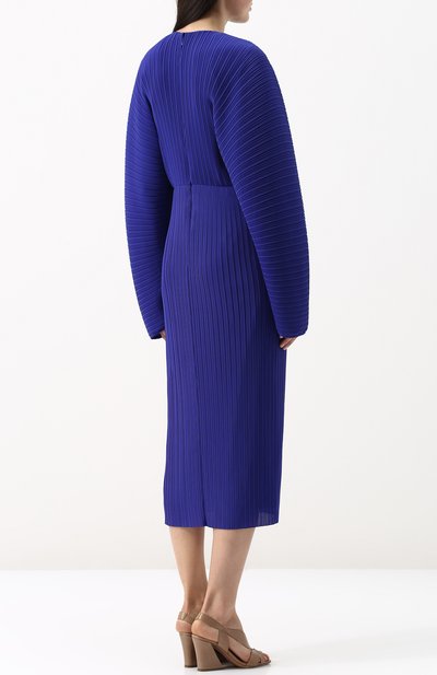 Однотонное плиссированное платье-миди с объемными рукавами SOLACE LONDON, арт. 0S1897, фото 4