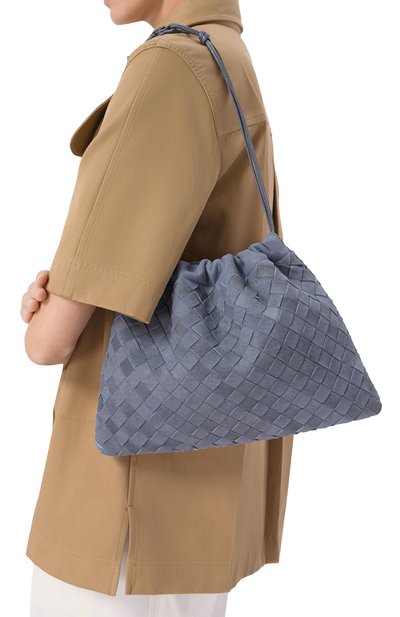 Сумка dustbag medium BOTTEGA VENETA серого цвета по цене 288500 руб., арт. 796728/V6FQ1, фото 2 Сумка dustbag medium BOTTEGA VENETA, арт. 796728/V6FQ1, фото 2