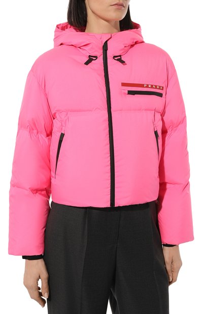 Пуховик prada linea rossa PRADA розового цвета по цене 230000 руб., арт. 291698-1XYW-F0XNQ-202, фото 3 Пуховик prada linea rossa PRADA, арт. 291698-1XYW-F0XNQ-202, фото 3