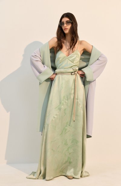 Замшевый ремень BRUNELLO CUCINELLI кремового цвета по цене 89950 руб., арт. M0DELC149, фото 4 Замшевый ремень BRUNELLO CUCINELLI, арт. M0DELC149, фото 4