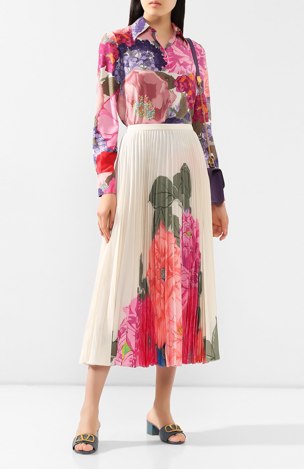 Кожаные мюли vlogo VALENTINO голубого цвета по цене 55700 руб., арт. TW2S0M60/HWS, фото 2 Кожаные мюли vlogo VALENTINO, арт. TW2S0M60/HWS, фото 2