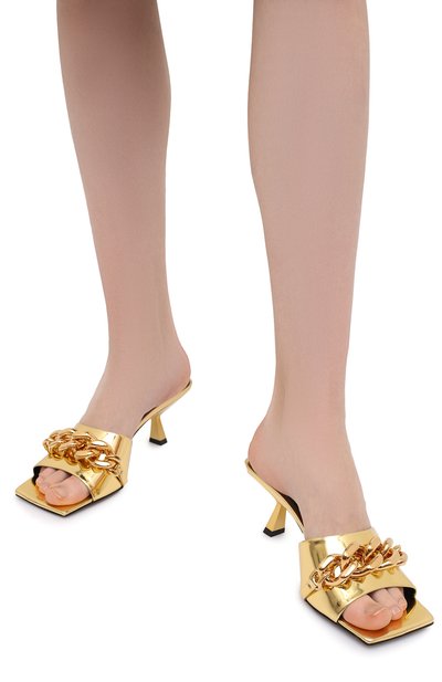 Кожаные мюли medusa chain VERSACE золотого цвета по цене 104000 руб., арт. DST563H/DNA32, фото 3 Кожаные мюли medusa chain VERSACE, арт. DST563H/DNA32, фото 3