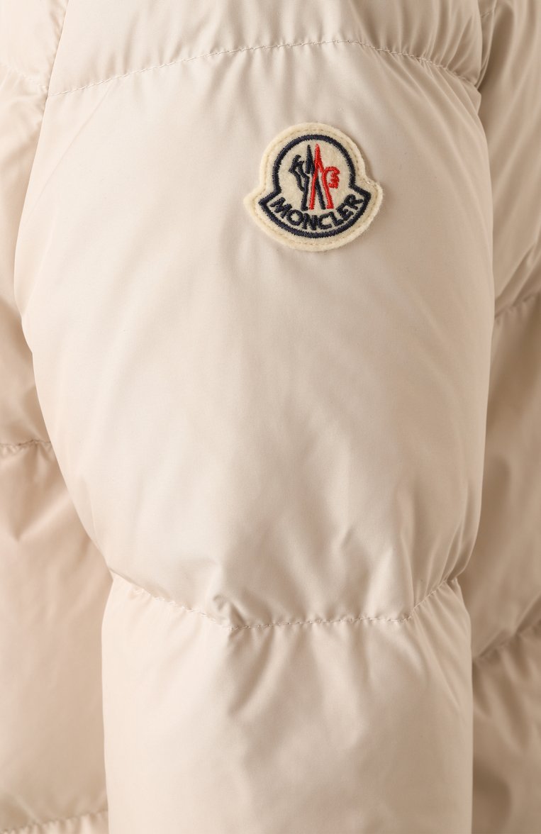 Женский пуховик laichefur MONCLER кремового цвета, арт. 1A001-74-54AQE | Фото 6 (Материал подклада: Синтетический материал; Стили: Кэжуэл; Кросс-КТ: Пуховик; Материал внешний: Синтетический материал; Автоматизация состава: Проставлено)