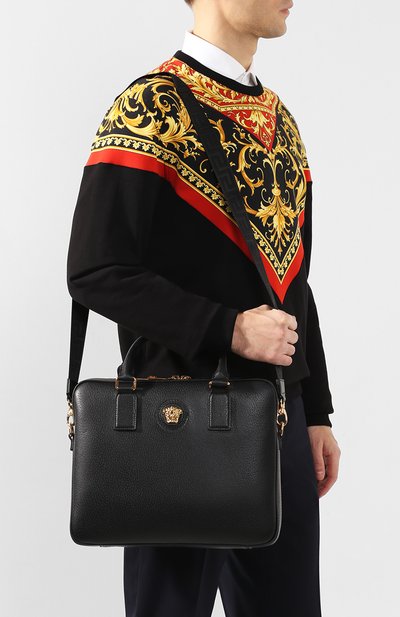 Кожаная сумка для ноутбука VERSACE черного цвета по цене 226000 руб., арт. DLC5105/DG0VV, фото 5 Кожаная сумка для ноутбука VERSACE, арт. DLC5105/DG0VV, фото 5