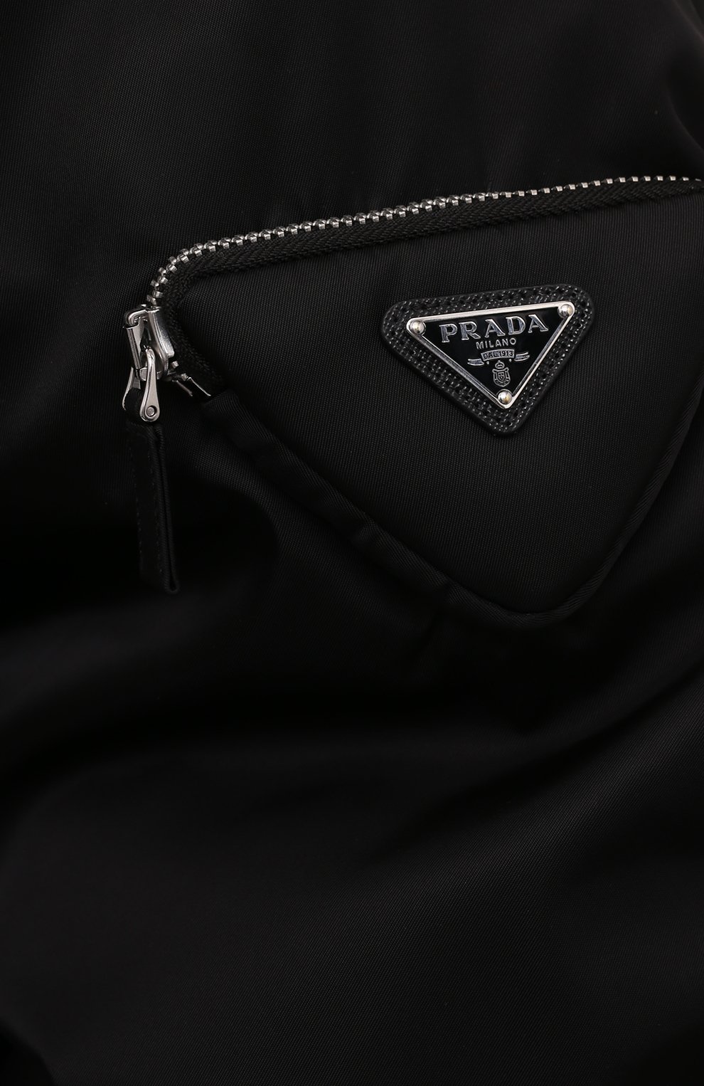 Плащ PRADA черного цвета по цене 520000 руб., арт. SGB896-1WQ8-F0002-212, фото 5 Плащ PRADA, арт. SGB896-1WQ8-F0002-212, фото 5