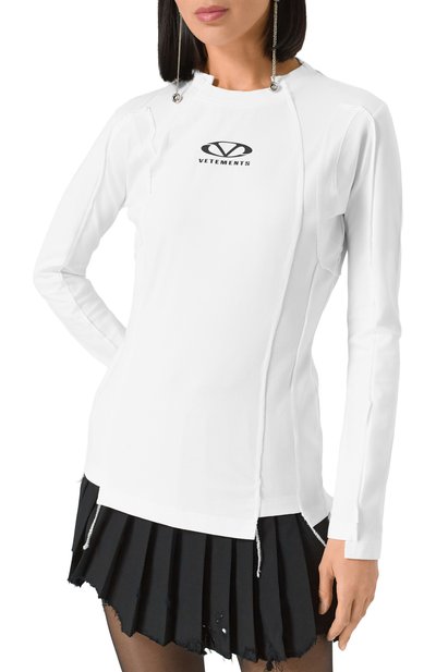 Хлопковый топ VETEMENTS белого цвета по цене 79950 руб., арт. UA66LS600W, фото 3 Хлопковый топ VETEMENTS, арт. UA66LS600W, фото 3