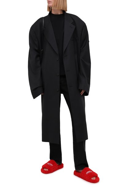 Текстильные шлепанцы furry BALENCIAGA красного цвета по цене 74550 руб., арт. 654261/W2D01, фото 2 Текстильные шлепанцы furry BALENCIAGA, арт. 654261/W2D01, фото 2