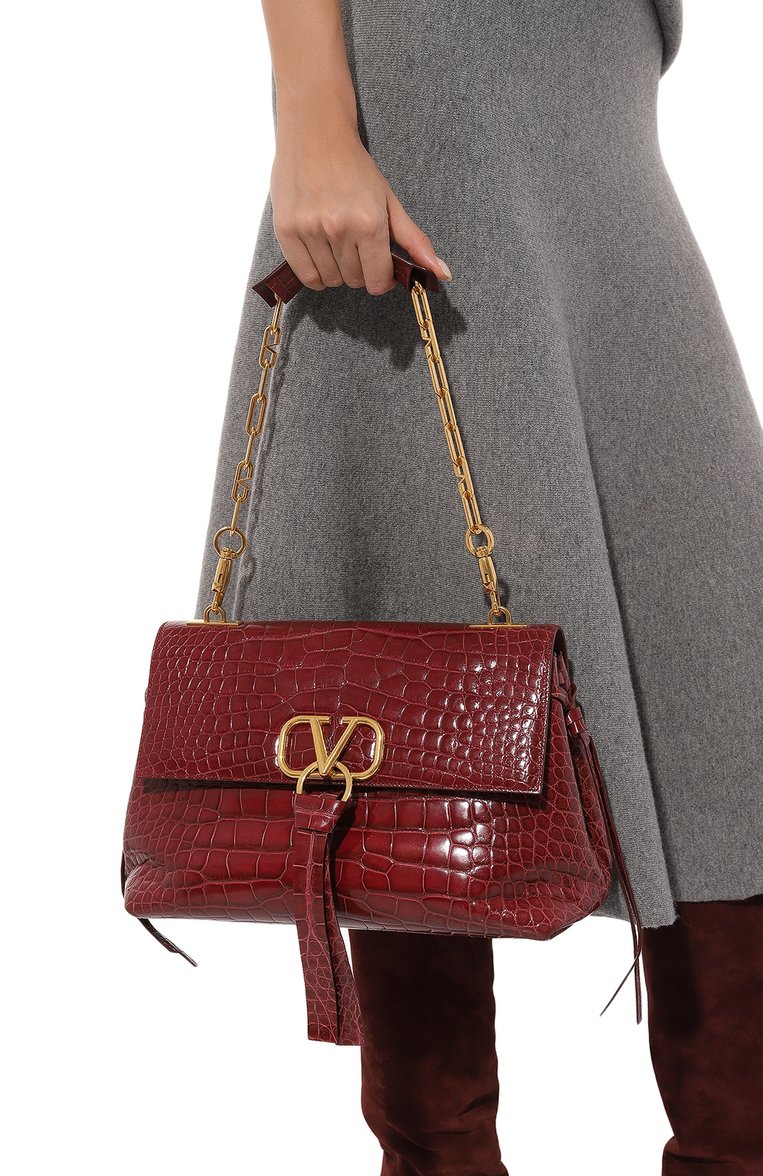 Женская сумка v-ring medium из кожи аллигатора VALENTINO бордового цвета, арт. RW0B0E13/WEU/AMIS | Фото 2 (Размер: medium; Сумки-технические: Сумки через плечо; Материал: Экзотическая кожа; Драгоценные камни: Проставлено; Материал сплава: Проставлено)