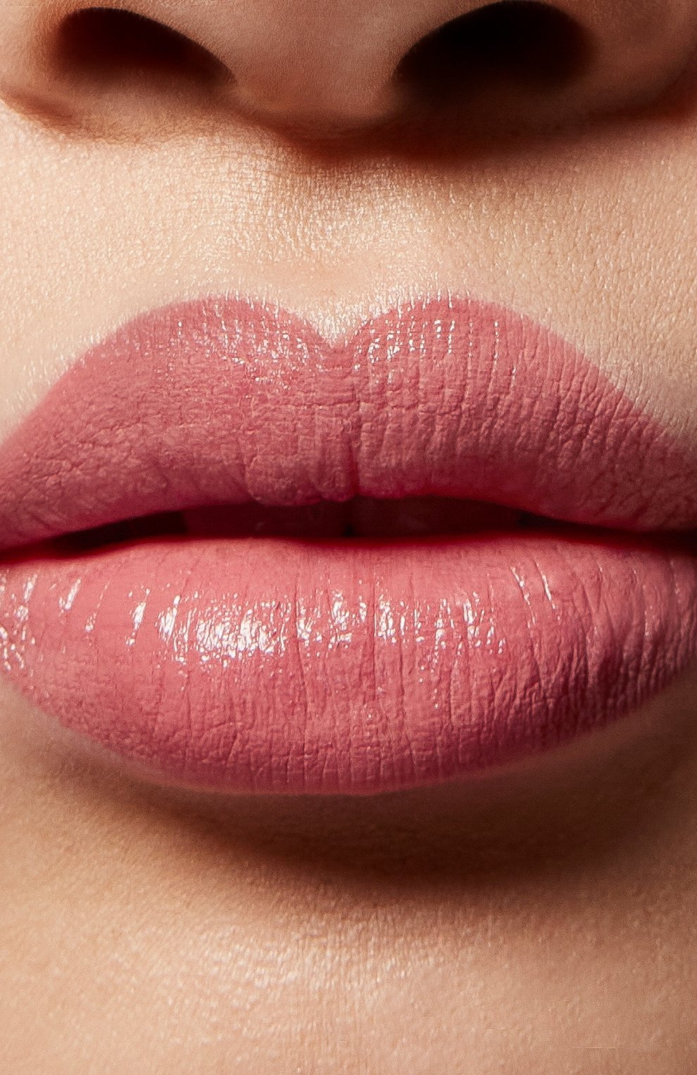 Губная помада rosso valentino satin (рефил), 100r (3.5g) VALENTINO цвета по цене 4290 руб., арт. 3614273232173, фото 2 Губная помада rosso valentino satin (рефил), 100r (3.5g) VALENTINO, арт. 3614273232173, фото 2