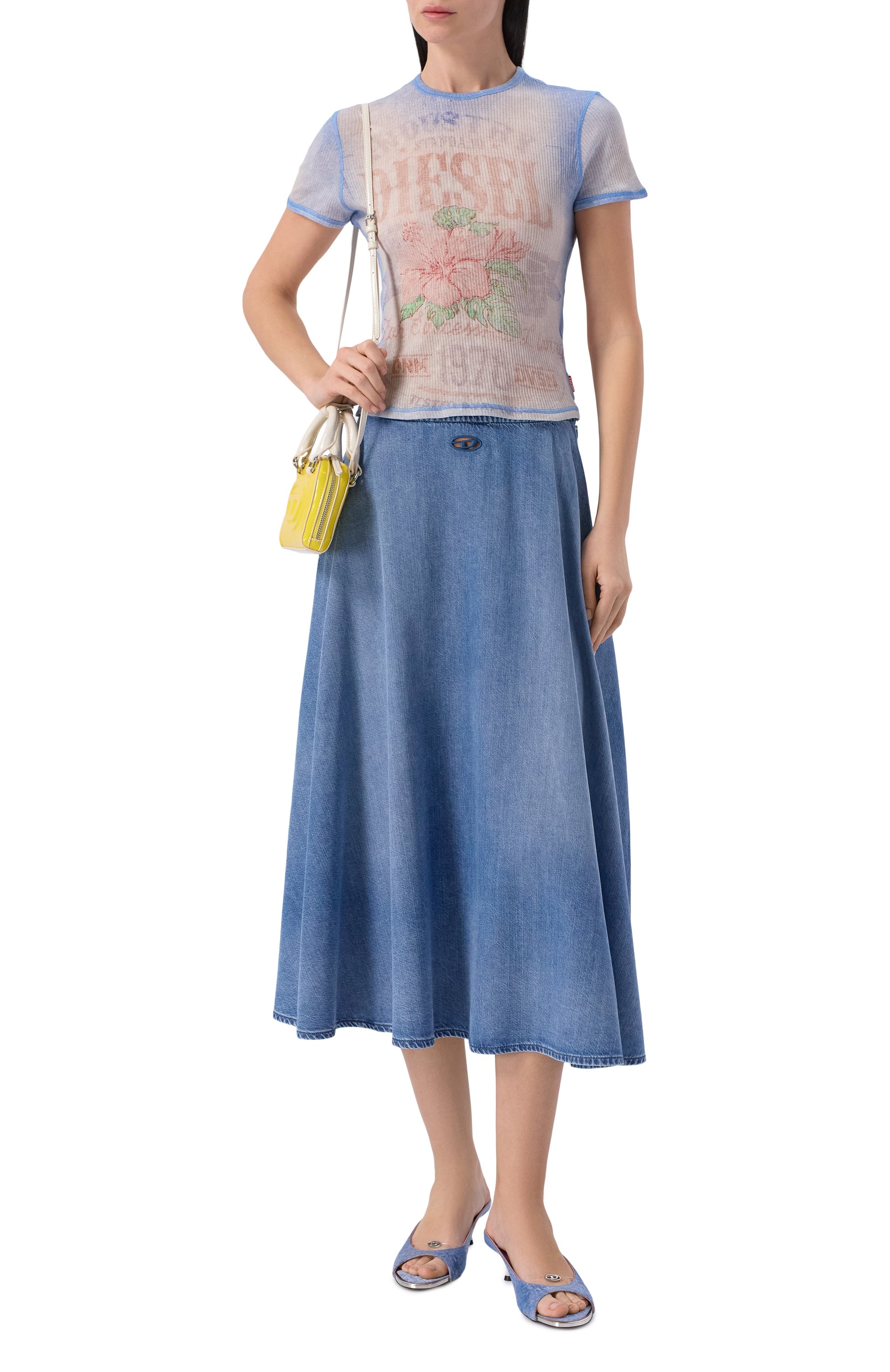 Хлопковая футболка DIESEL голубого цвета по цене 25800 руб., арт. A23519/0HGCN, фото 2 Хлопковая футболка DIESEL, арт. A23519/0HGCN, фото 2