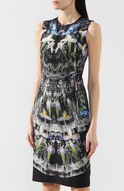 Шелковое платье ALEXANDER MCQUEEN черного цвета по цене 239500 руб., арт. 570425/QMD24, фото 3 Шелковое платье ALEXANDER MCQUEEN, арт. 570425/QMD24, фото 3
