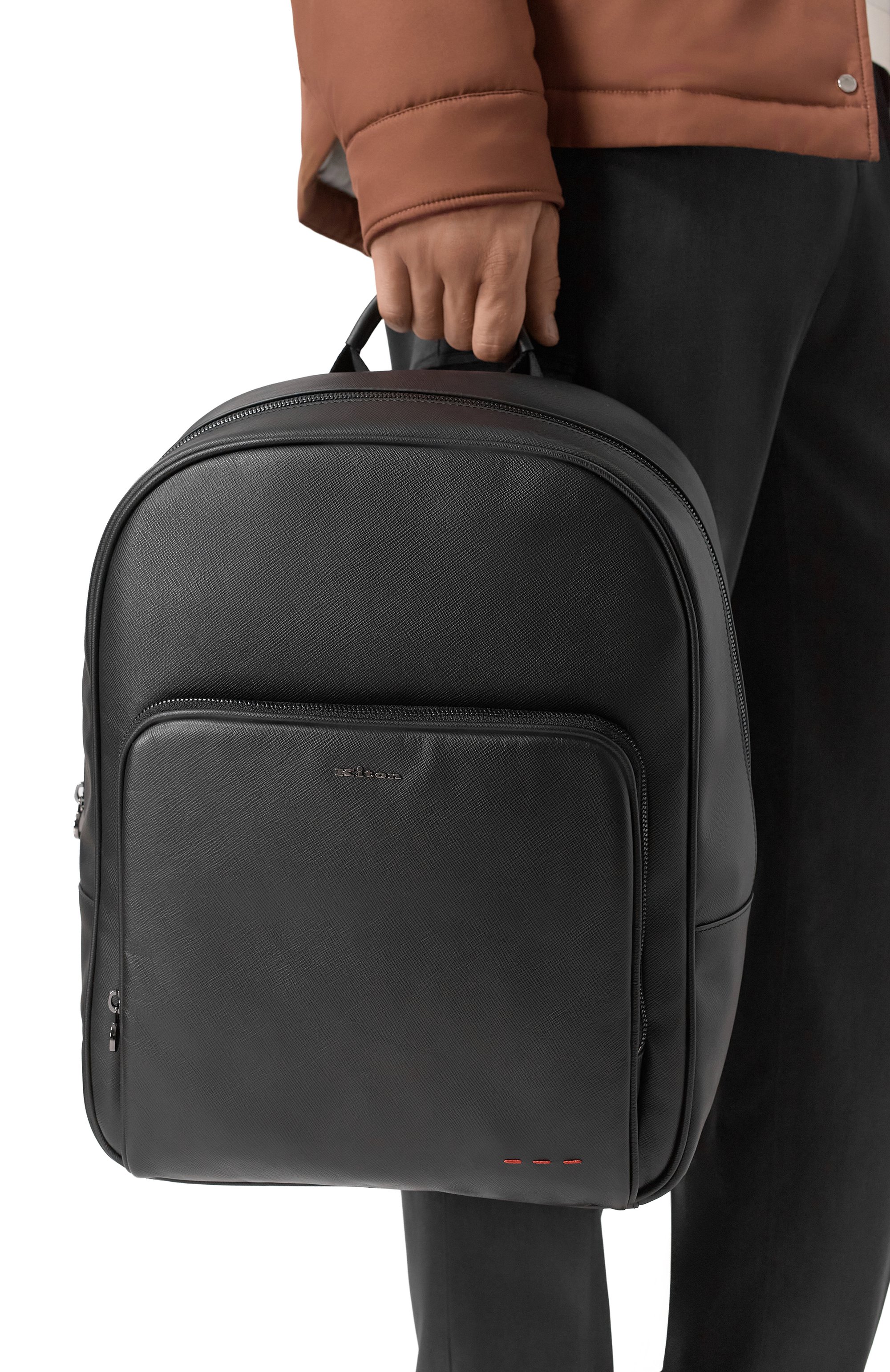 Кожаный рюкзак KITON черного цвета по цене 296000 руб., арт. UBA0145N0126901, фото 2 Кожаный рюкзак KITON, арт. UBA0145N0126901, фото 2