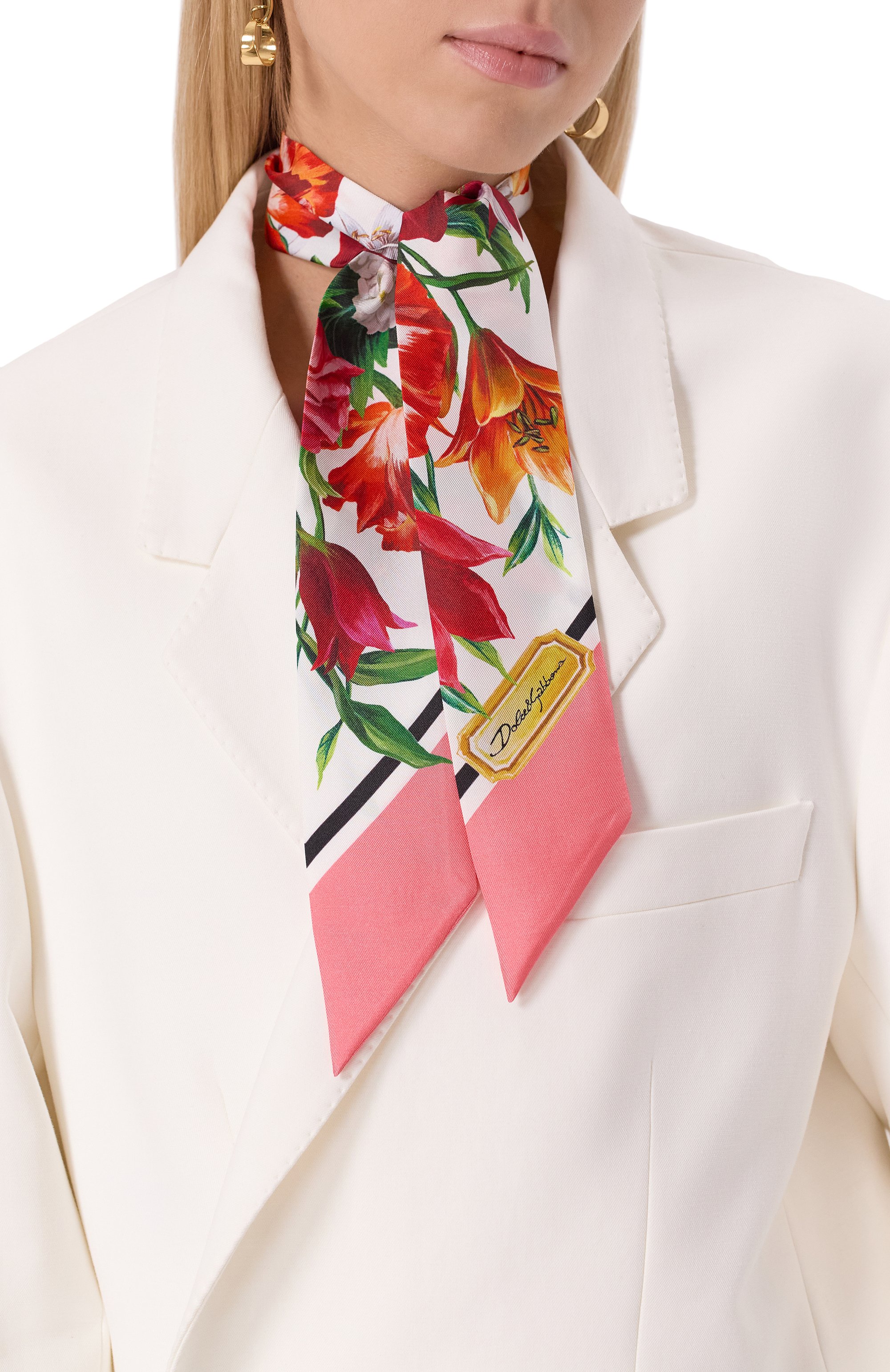 Шелковый шарф-твилли DOLCE & GABBANA разноцветного цвета по цене 24900 руб., арт. FS215A/GDC7A, фото 2 Шелковый шарф-твилли DOLCE & GABBANA, арт. FS215A/GDC7A, фото 2