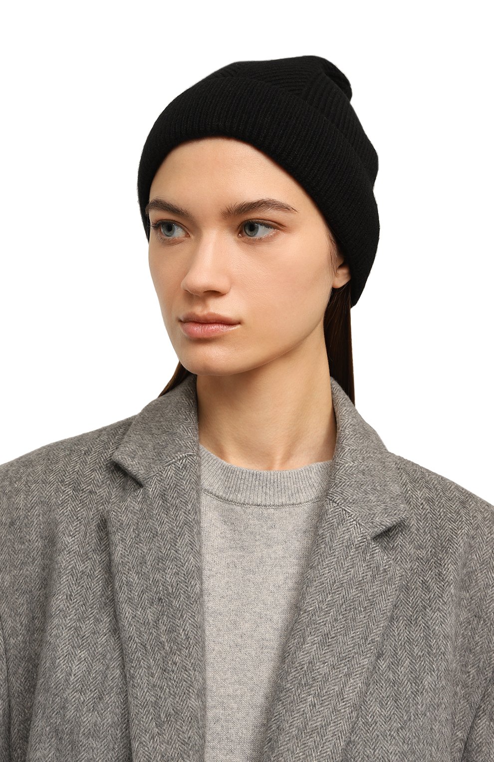 Кашемировая шапка CANOE черного цвета по цене 24470 руб., арт. 4912110, фото 2 Кашемировая шапка CANOE, арт. 4912110, фото 2