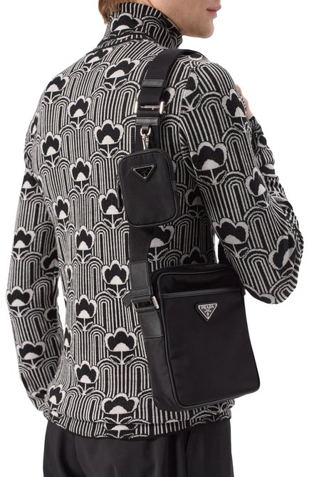 Мужская сумка PRADA черного цвета, арт. 2VH112-2DMH-F0002-WOO | Фото 2 (Размер: mini; Ремень/цепочка: На ремешке; Драгоценные камни: Проставлено; Материал сплава: Проставлено)