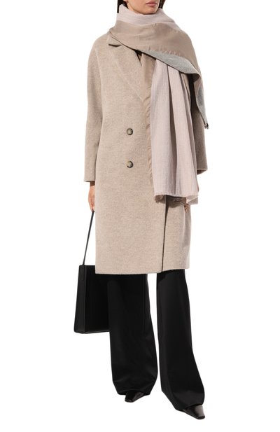 Шарф из шерсти и вискозы GIORGIO ARMANI бежевого цвета по цене 53600 руб., арт. 795216/3F128, фото 2 Шарф из шерсти и вискозы GIORGIO ARMANI, арт. 795216/3F128, фото 2