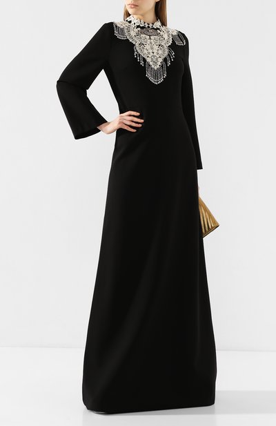 Платье-макси GUCCI черного цвета по цене 424500 руб., арт. 605062/XJB8S, фото 2 Платье-макси GUCCI, арт. 605062/XJB8S, фото 2