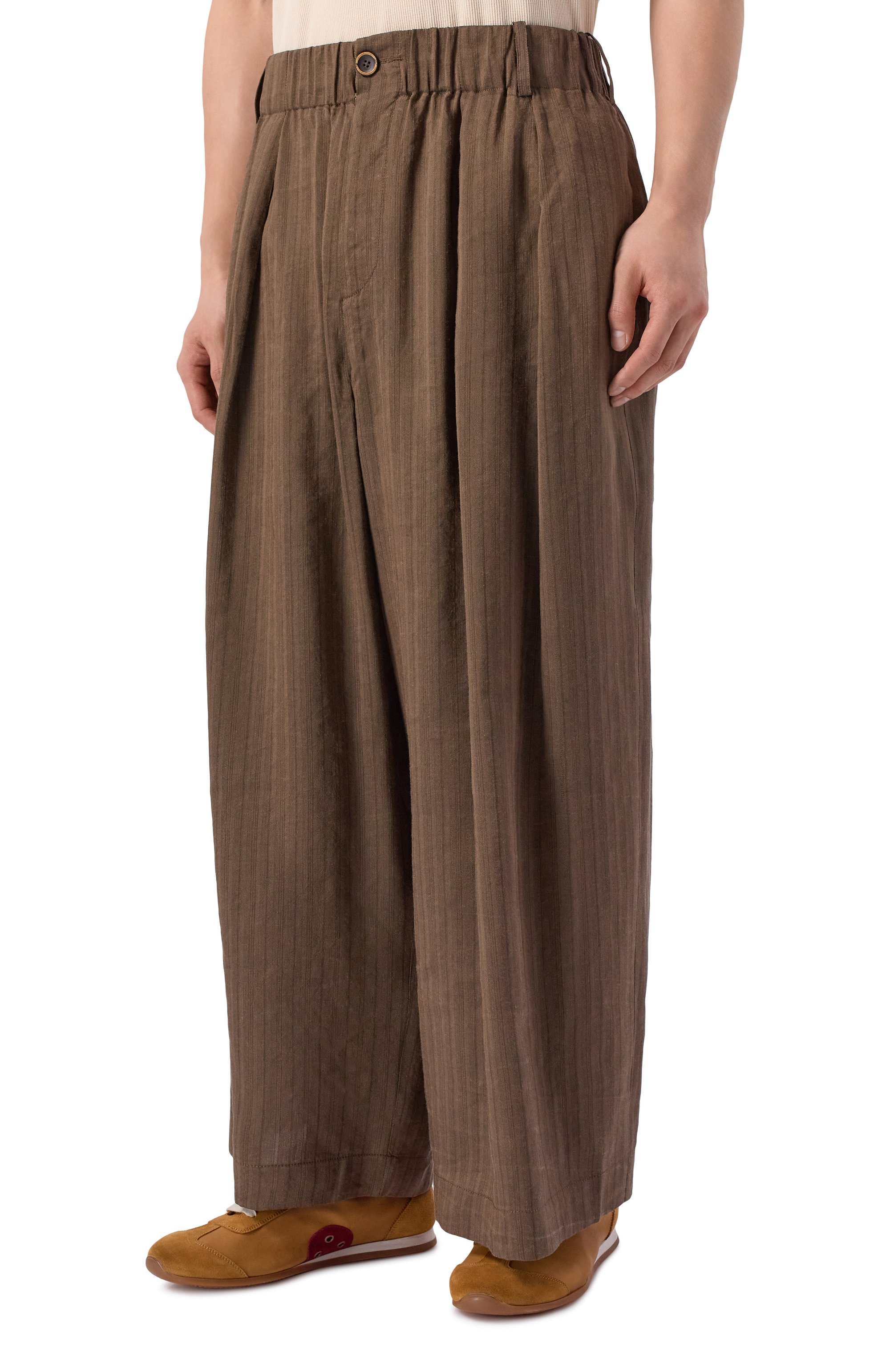 Брюки изо льна и вискозы UMA WANG коричневого цвета по цене 135000 руб., арт. UM3512, фото 3 Брюки изо льна и вискозы UMA WANG, арт. UM3512, фото 3