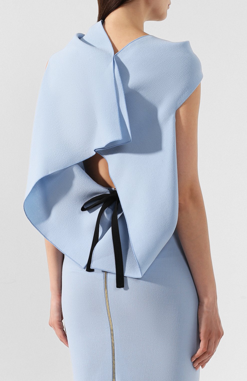 Шерстяной топ ROLAND MOURET голубого цвета по цене 49150 руб., арт. EW19/S6100/F4044, фото 4 Шерстяной топ ROLAND MOURET, арт. EW19/S6100/F4044, фото 4