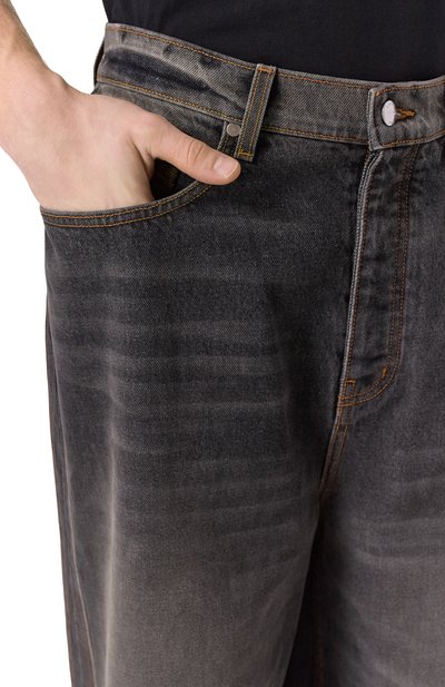 Джинсы RHUDE темно-серого цвета по цене 111000 руб., арт. RHFW25DP01012, фото 5 Джинсы RHUDE, арт. RHFW25DP01012, фото 5