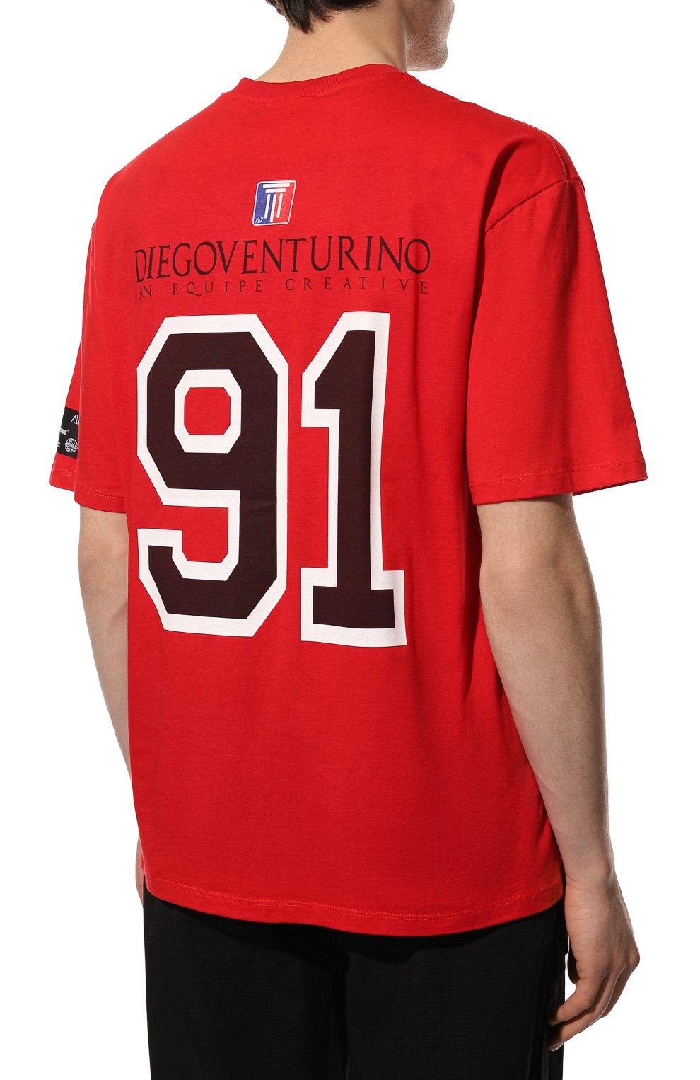 Хлопковая футболка DIEGO VENTURINO красного цвета по цене 14550 руб., арт. SS22-DV TS0 SDI91, фото 4 Хлопковая футболка DIEGO VENTURINO, арт. SS22-DV TS0 SDI91, фото 4