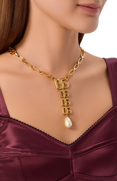 Колье DOLCE & GABBANA золотого цвета по цене 109500 руб., арт. WNN6P3/W1111, фото 2 Колье DOLCE & GABBANA, арт. WNN6P3/W1111, фото 2