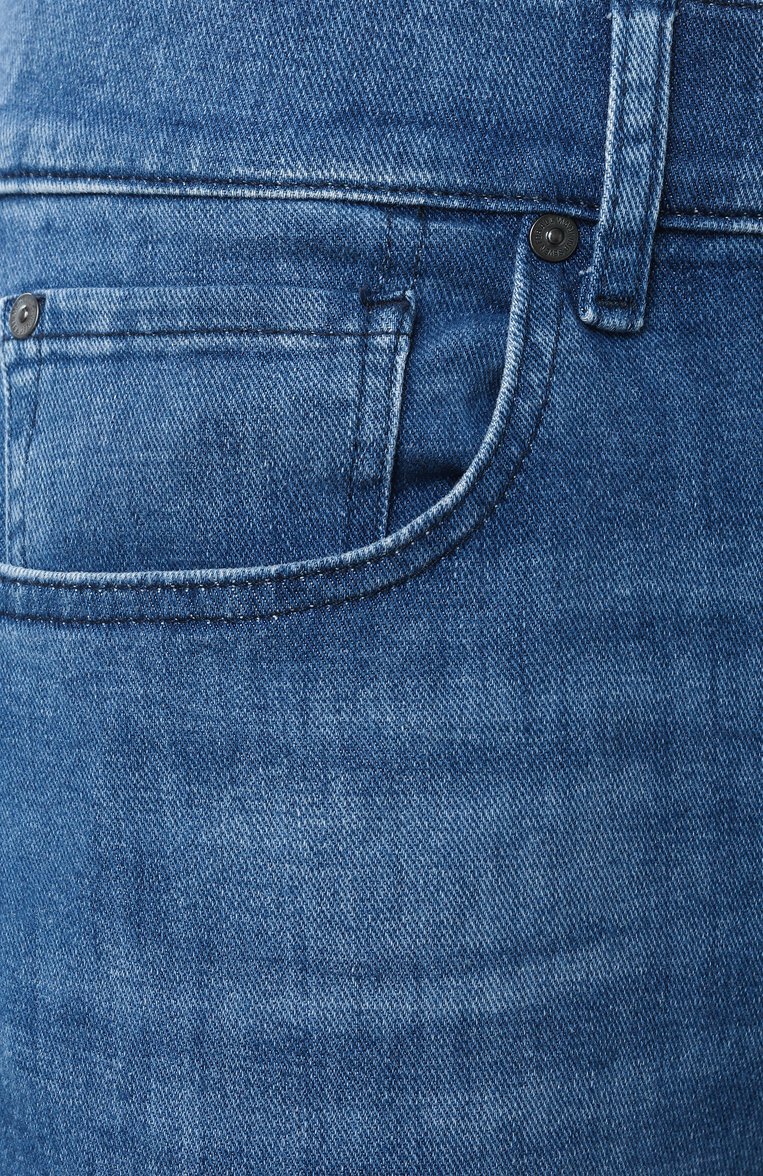 Мужские джинсы slimmy 7 FOR ALL MANKIND синего цвета, арт. 7T511R51 | Фото 6 (Длина (брюки, джинсы): Стандартные; Материал внешний: Хлопок, Деним; Стили: Кэжуэл, Повседневный; Детали: Делаве; Кросс-КТ: Деним; Силуэт М (брюки): Прямые; Автоматизация ТО: Проставлено; Автоматизация состава: Проставлено)