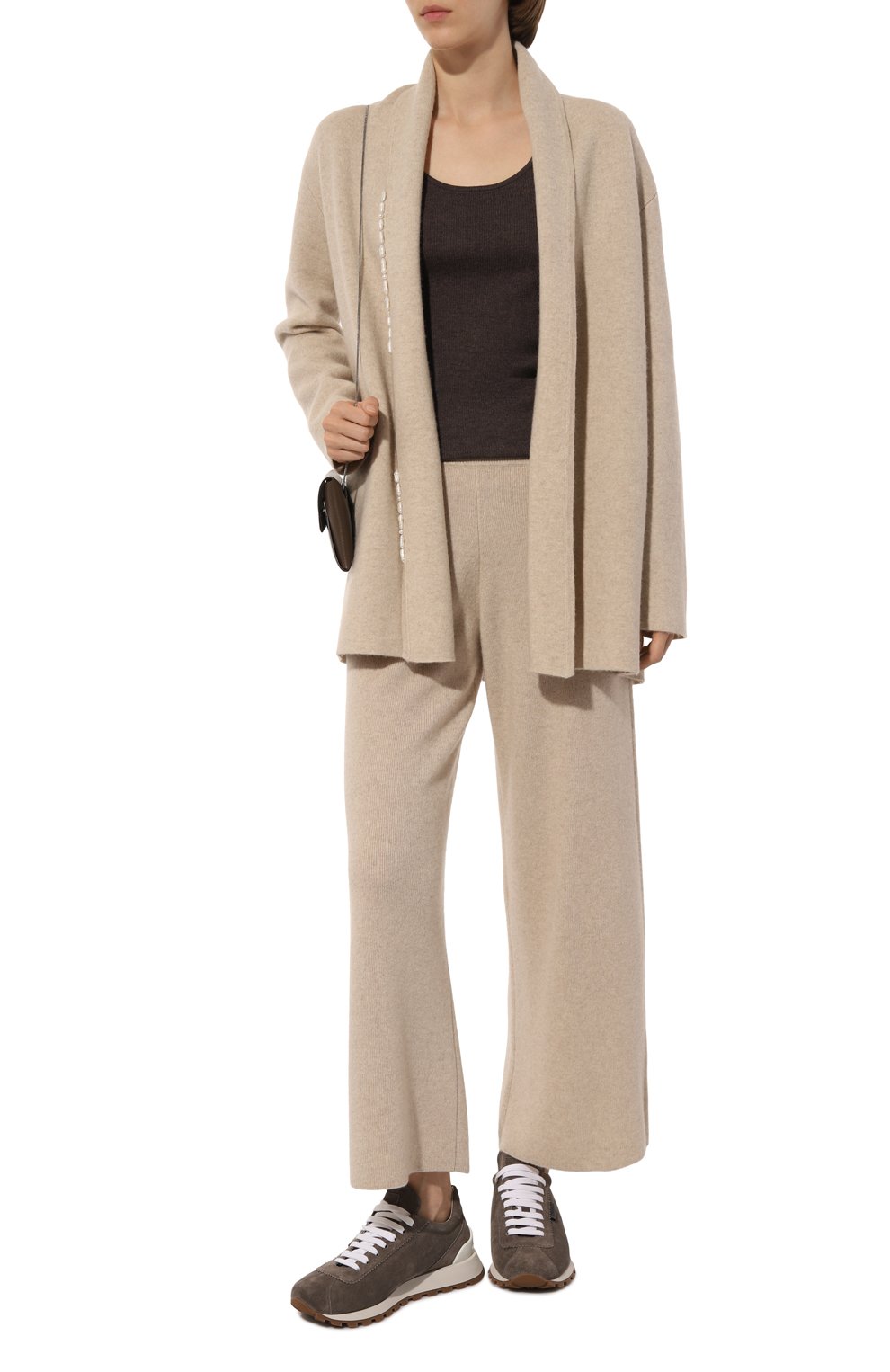 Кашемировые брюки AKHMADULLINA светло-бежевого цвета по цене 119900 руб., арт. 1225.3BZ932/W002, фото 2 Кашемировые брюки AKHMADULLINA, арт. 1225.3BZ932/W002, фото 2