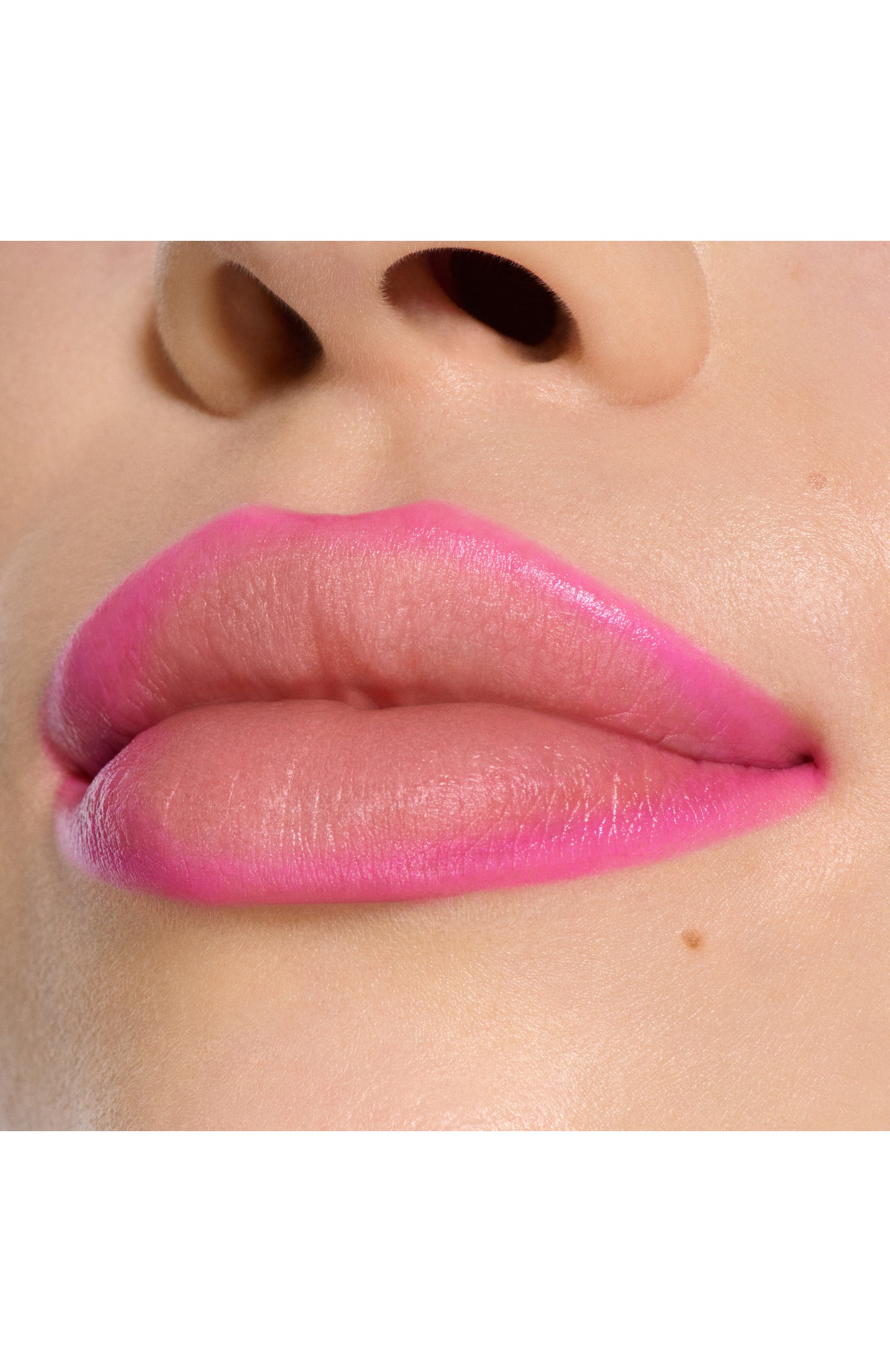 Глянцевый карандаш для губ lipglazer glossy liner, оттенок candy yum-yum (0,25g) MAC, арт. S5PS-02, фото 3