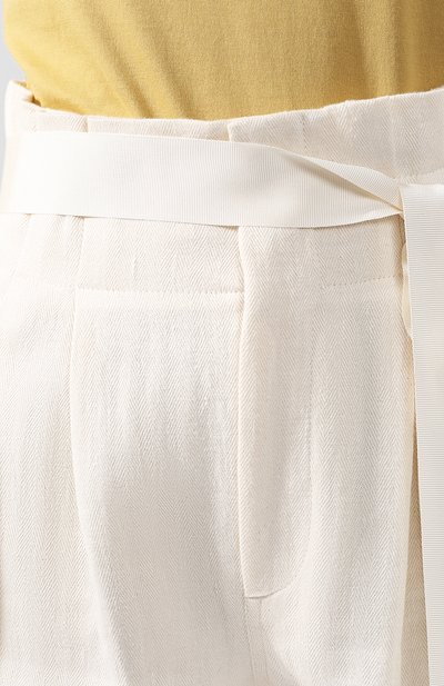 Брюки из смеси хлопка и льна BRUNELLO CUCINELLI белого цвета по цене 119500 руб., арт. MF577P6946, фото 5 Брюки из смеси хлопка и льна BRUNELLO CUCINELLI, арт. MF577P6946, фото 5