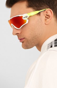 Женские солнцезащитные очки OAKLEY желтого цвета, арт. 9290-929058 | Фото 3 (Кросс-КТ: С/з-унисекс; Региональные ограничения белый список (Axapta Mercury): RU; Тип очков: С/з; Очки форма: Маска; Оптика Гендер: оптика-унисекс)