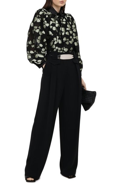 Брюки из вискозы и шелка GIORGIO ARMANI черного цвета по цене 119000 руб., арт. 0WHPP0DD/T008A, фото 2 Брюки из вискозы и шелка GIORGIO ARMANI, арт. 0WHPP0DD/T008A, фото 2