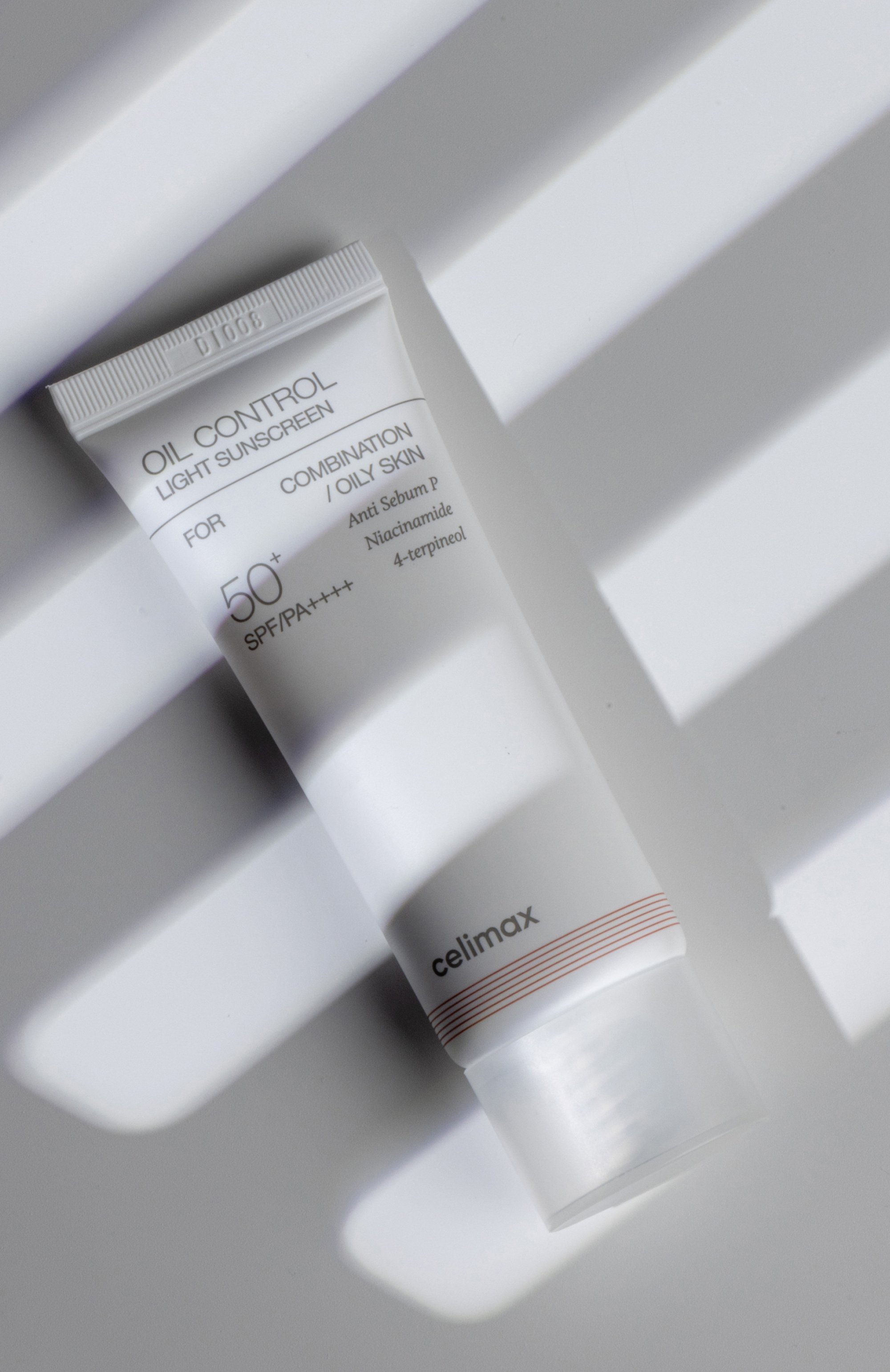 Солнцезащитный крем oil control light sunscreen (40ml) CELIMAX, арт. 8809782559063, фото 4
