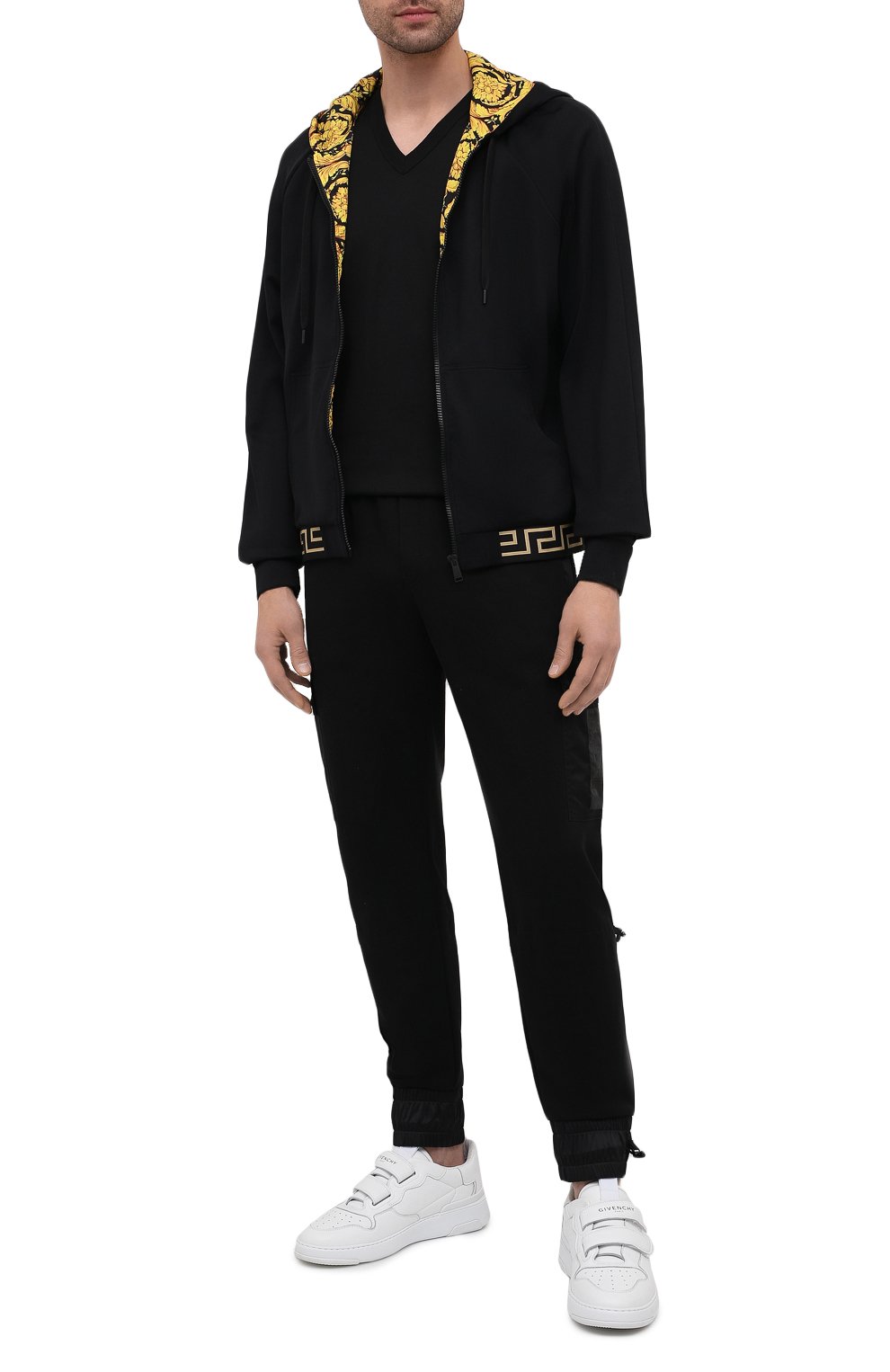 Толстовка VERSACE черного цвета по цене 69400 руб., арт. AGU03005/A233025, фото 2 Толстовка VERSACE, арт. AGU03005/A233025, фото 2