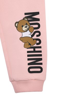 Детский комплект из толстовки и брюк MOSCHINO светло-розового цвета, арт. MUK04R/LDA27 | Фото 7 (Случай: Повседневный; Материал сплава: Проставлено; Нос: Не проставлено; Материал внешний: Хлопок; Ростовка одежда: 3 мес | 62 см, 6 мес | 68 см, 9 мес | 74 см, 12 мес | 80 см, 18 мес | 86 см, 24 мес | 92 см, 36 мес | 98 см)