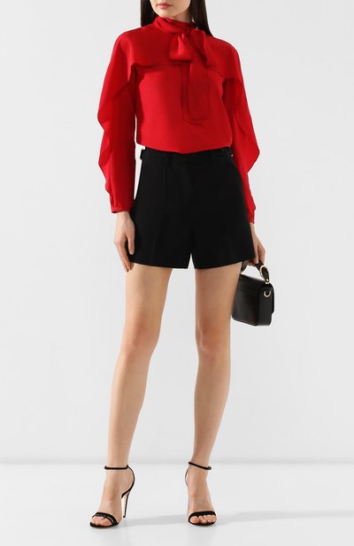 Шорты REDVALENTINO черного цвета по цене 31350 руб., арт. SR3RFB20/2EU, фото 2 Шорты REDVALENTINO, арт. SR3RFB20/2EU, фото 2