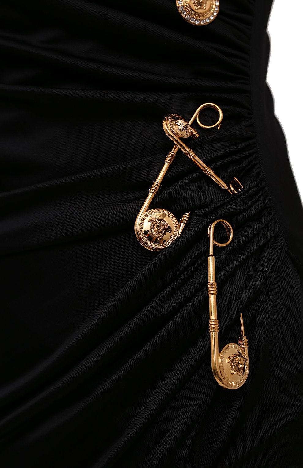 Платье из вискозы VERSACE черного цвета по цене 327000 руб., арт. 1003564/1A00572, фото 5 Платье из вискозы VERSACE, арт. 1003564/1A00572, фото 5