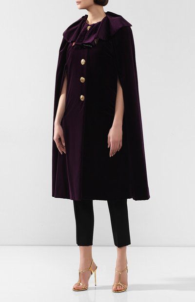 Бархатный кейп DOLCE & GABBANA фиолетового цвета по цене 354000 руб., арт. F0Y01T/FUWBN, фото 3 Бархатный кейп DOLCE & GABBANA, арт. F0Y01T/FUWBN, фото 3