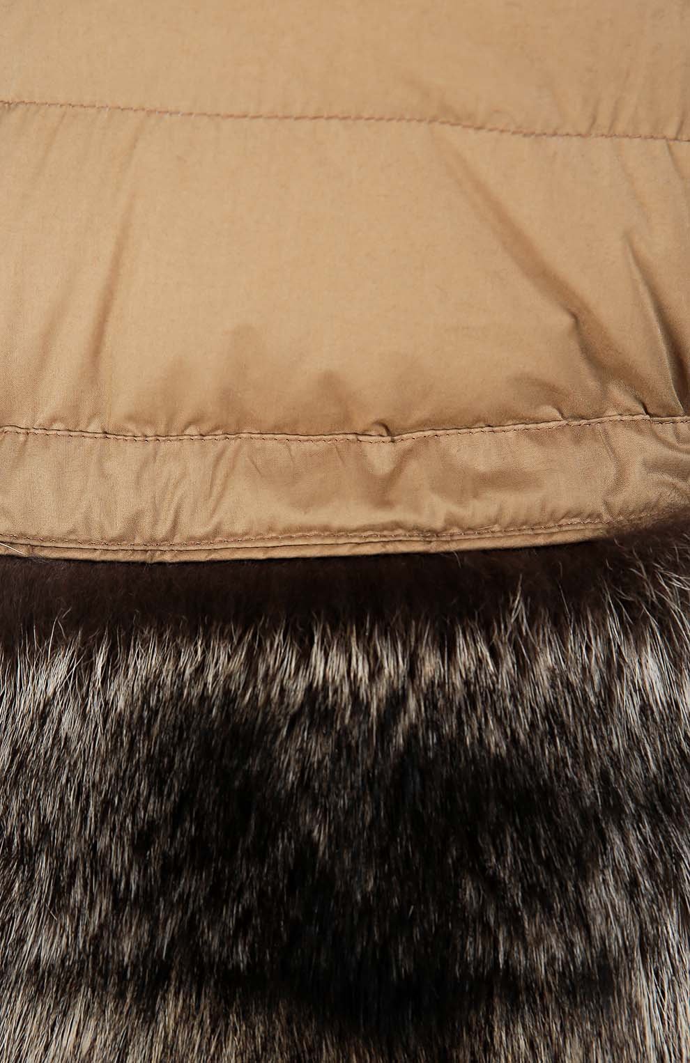 Пуховый жилет с капюшоном и меховой отделкой MONCLER, арт. B2-093-48813-10-54012, фото 5