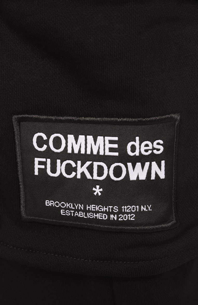 Мужские хлопковые джоггеры COMME DES FUCKDOWN черного цвета, арт. CFABM01527 | Фото 6 (Материал внешний: Хлопок, Синтетический материал; Длина (брюки, джинсы): Стандартные; Силуэт М (брюки): Карго; Стили: Спорт-шик)