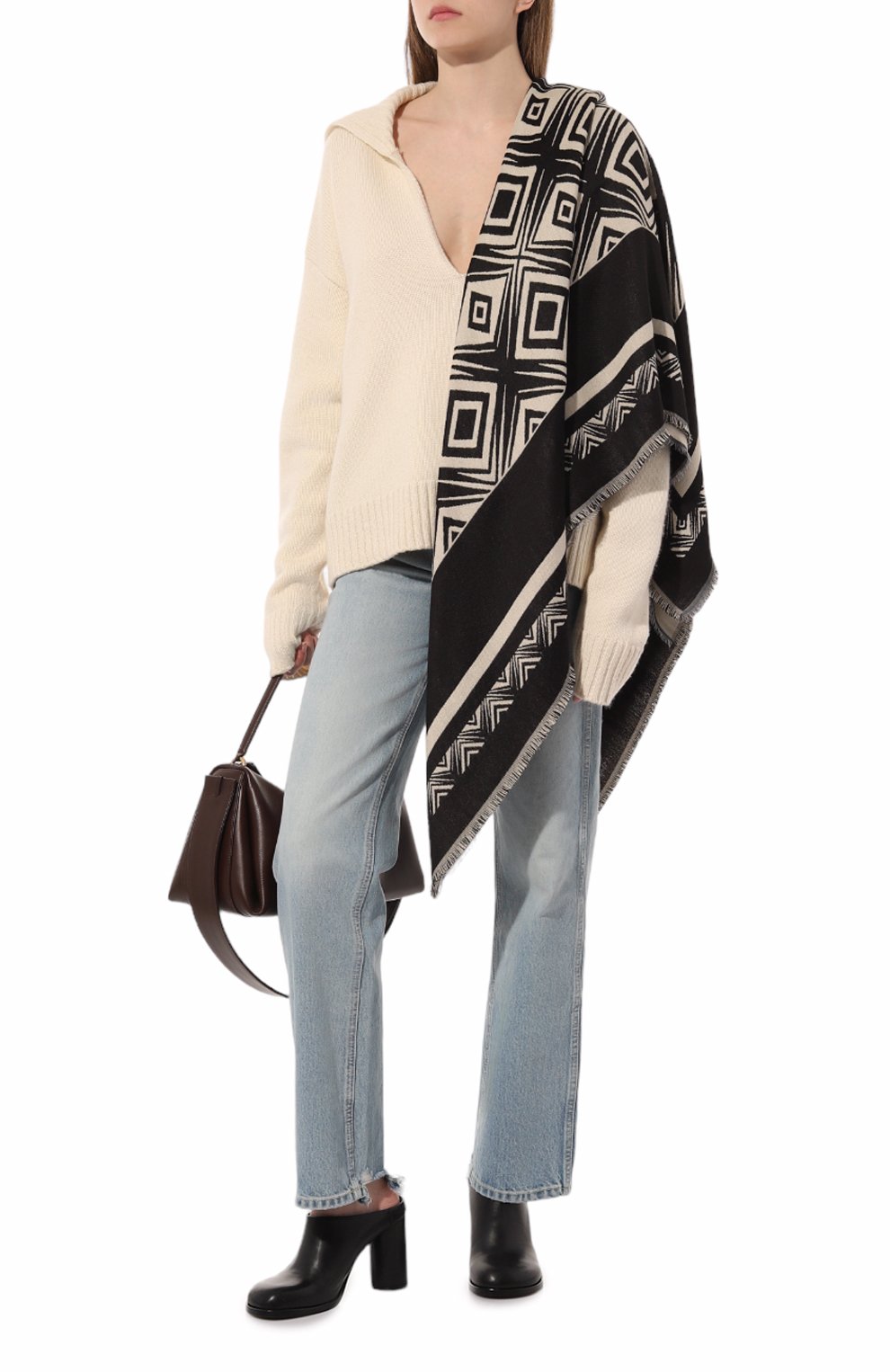 Платок ALBERTA FERRETTI черно-белого цвета по цене 48650 руб., арт. 222U/A3311/6669, фото 3 Платок ALBERTA FERRETTI, арт. 222U/A3311/6669, фото 3