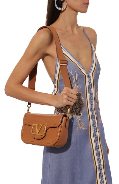 Сумка alltime VALENTINO бежевого цвета по цене 329000 руб., арт. 5W2B0N20/IMZ, фото 2 Сумка alltime VALENTINO, арт. 5W2B0N20/IMZ, фото 2