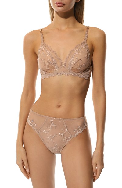 Бюстгальтер с мягкой чашкой LISE CHARMEL бежевого цвета по цене 24150 руб., арт. ACH6515, фото 2 Бюстгальтер с мягкой чашкой LISE CHARMEL, арт. ACH6515, фото 2