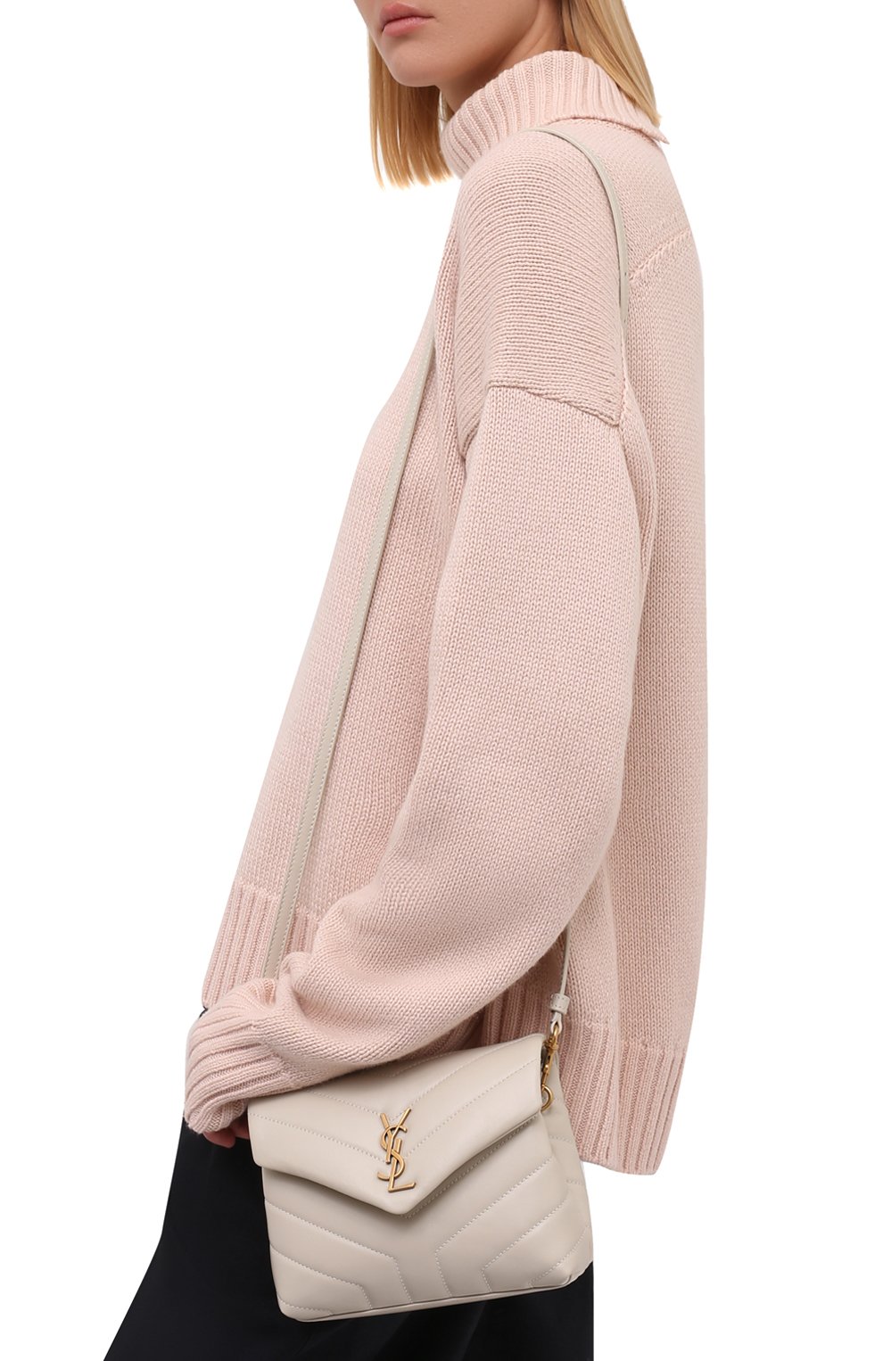 Сумка loulou toy SAINT LAURENT молочного цвета по цене 216000 руб., арт. 678401/DV707, фото 2 Сумка loulou toy SAINT LAURENT, арт. 678401/DV707, фото 2