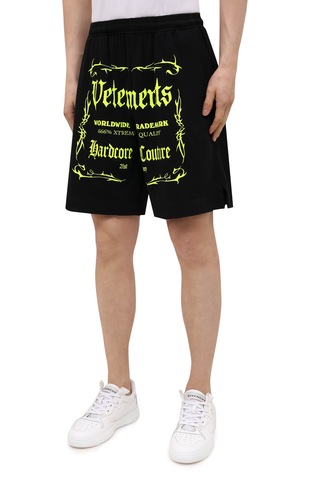 Хлопковые шорты VETEMENTS черного цвета по цене 53950 руб., арт. UA52TR400X 1610/M, фото 3 Хлопковые шорты VETEMENTS, арт. UA52TR400X 1610/M, фото 3