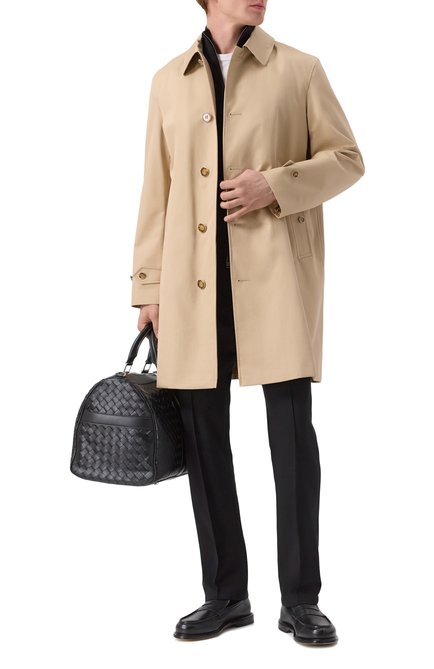 Мужской хлопковый плащ BURBERRY бежевого цвета, арт. 8050928 | Фото 2 (Рукава: Длинные; Драгоценные камни: Проставлено; Материал сплава: Прост�авлено; Длина (верхняя одежда): До середины бедра)