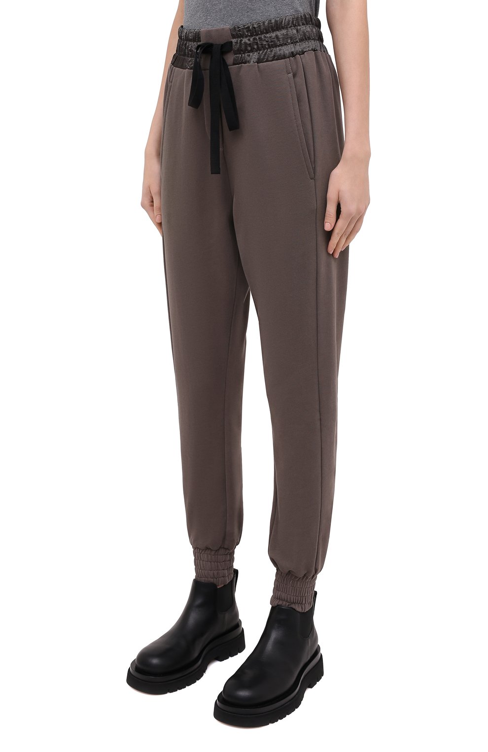 Хлопковые джоггеры ANN DEMEULEMEESTER коричневого цвета по цене 47450 руб., арт. 2002-2416-P-225-060, фото 4 Хлопковые джоггеры ANN DEMEULEMEESTER, арт. 2002-2416-P-225-060, фото 4