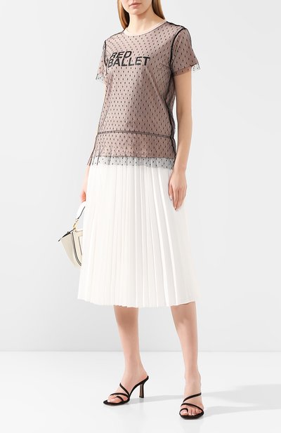 Хлопковая футболка REDVALENTINO розового цвета по цене 31350 руб., арт. TR3MG05M/4Y7, фото 2 Хлопковая футболка REDVALENTINO, арт. TR3MG05M/4Y7, фото 2