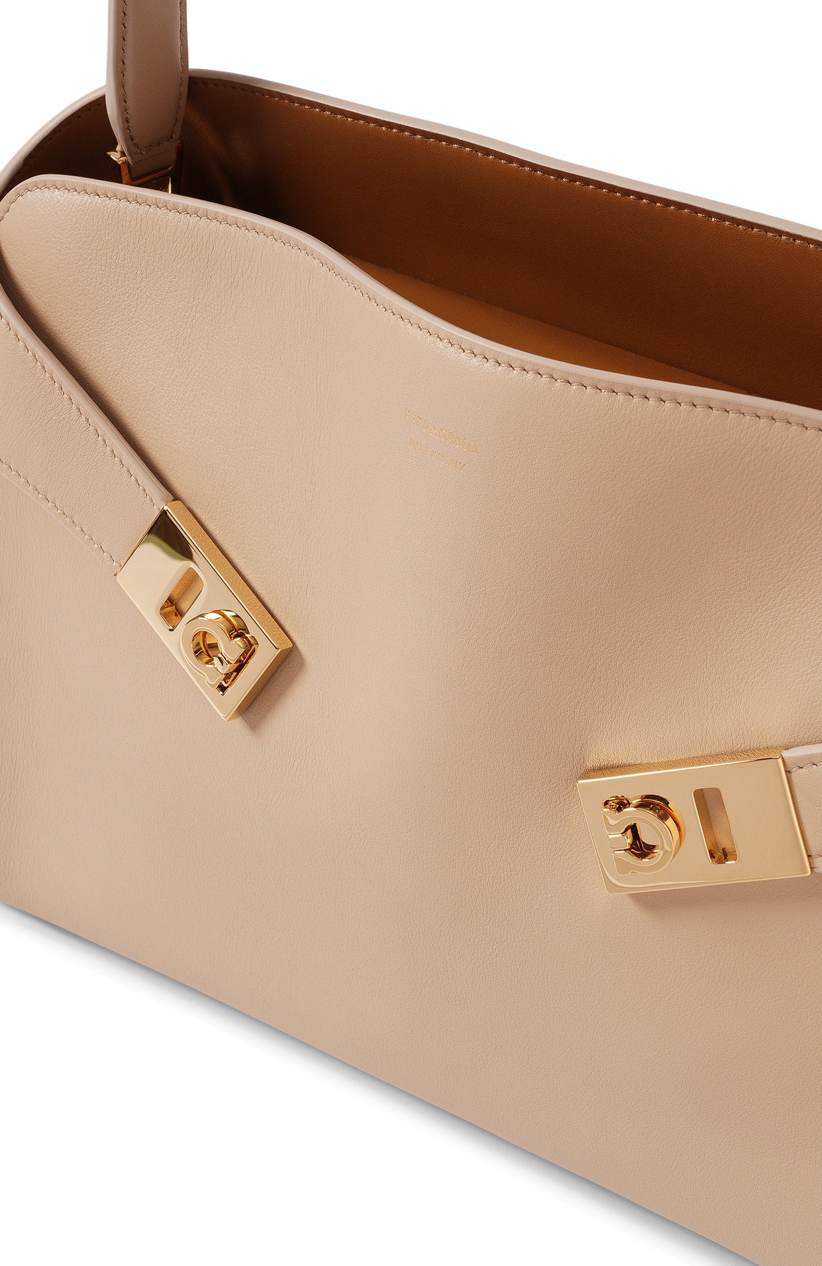 Сумка hug soft medium FERRAGAMO, арт. 219816/780594, фото 6