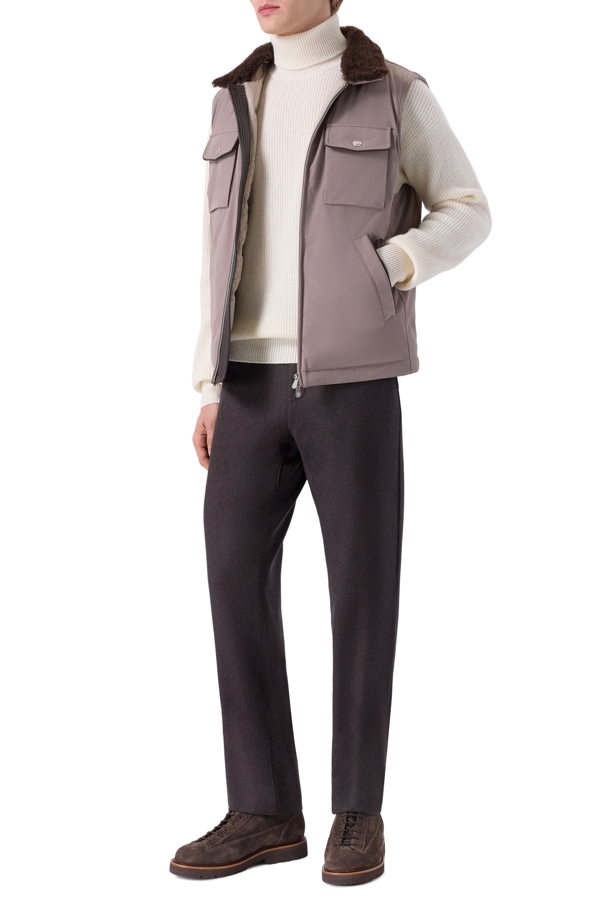 Пуховый жилет с отделкой из овчины BRUNELLO CUCINELLI бежевого цвета по цене 519500 руб., арт. MV4061646, фото 2 Пуховый жилет с отделкой из овчины BRUNELLO CUCINELLI, арт. MV4061646, фото 2